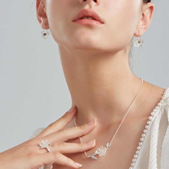 SOLD Sterling Silver Flower Natural Earrings Studs - Picture 4 of 13